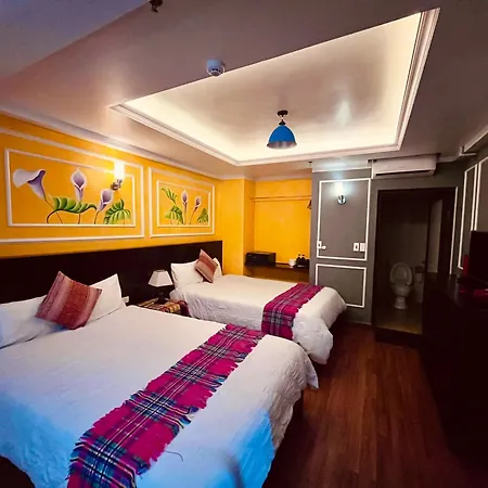 Bing Sapa Hotel Exterior photo